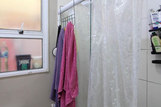 Banheiro Suíte  de apartamento para alugar com 3 quartos, 68m² em Jardim Caner, Taboão da Serra
