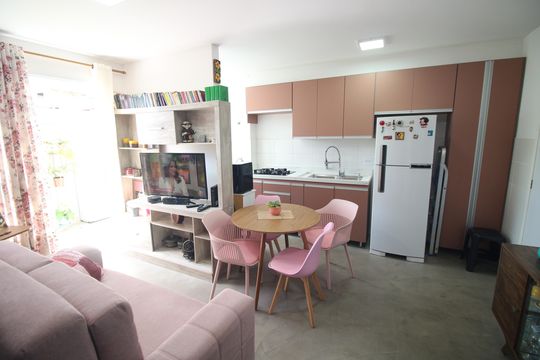 Sala de apartamento à venda com 1 quarto, 45m² em Santa Maria, Belo Horizonte