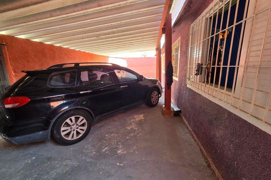 Garagem de casa para alugar com 3 quartos, 190m² em Vilamar, Praia Grande