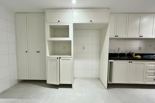 Cozinha de apartamento à venda com 2 quartos, 146m² em Lagoa, Rio de Janeiro
