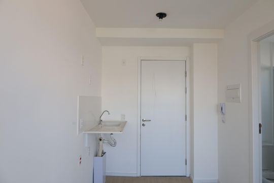 Cozinha de apartamento à venda com 1 quarto, 17m² em Vila Santana, São Paulo