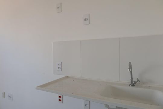 Cozinha de apartamento à venda com 1 quarto, 17m² em Vila Santana, São Paulo