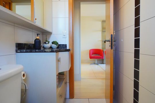 Banheiro 2 de apartamento à venda com 2 quartos, 69m² em Boa Vista, Porto Alegre
