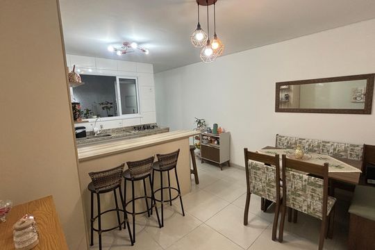 Apartamento à venda com 2 quartos, 60m² em Vila Pires, Santo André
