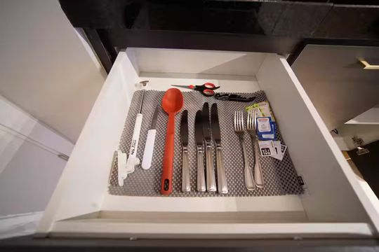 Cozinha de apartamento para alugar com 1 quarto, 28m² em Brooklin, São Paulo