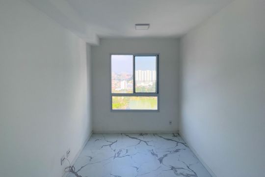 Foto 04 de apartamento à venda com 1 quarto, 43m² em Jardim Tupanci, Barueri