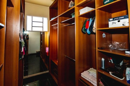 Casa para alugar com 5 quartos, 180m² em São Pedro (venda Nova), Belo Horizonte