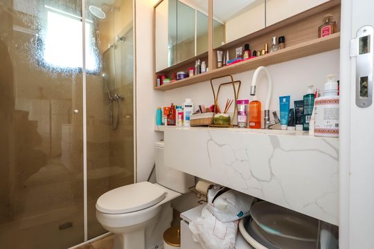 Banheiro Social de kitnet/studio à venda com 1 quarto, 38m² em Paraíso, São Paulo