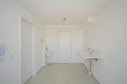 Cozinha de apartamento para alugar com 1 quarto, 27m² em Morumbi, São Paulo