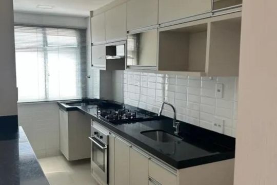 Apartamento à venda com 2 quartos, 60m² em Vila Satúrnia, Campinas