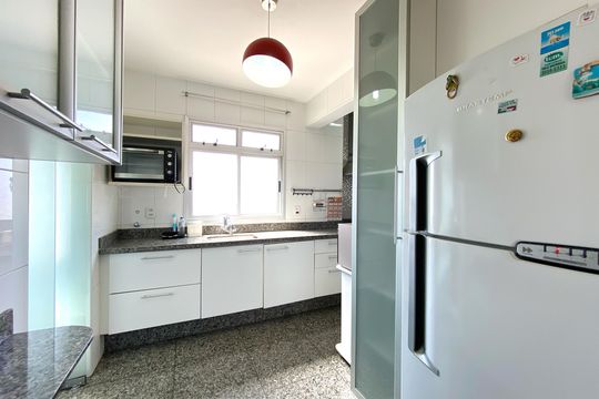 Cozinha de apartamento para alugar com 3 quartos, 107m² em Santa Efigênia, Belo Horizonte