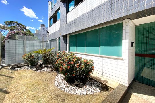 Área comum de apartamento para alugar com 3 quartos, 107m² em Santa Efigênia, Belo Horizonte