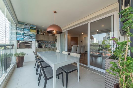 Varanda de apartamento à venda com 3 quartos, 117m² em Santo Amaro, São Paulo