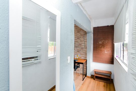 Varanda de kitnet/studio para alugar com 1 quarto, 28m² em Vila Maricy, Guarulhos