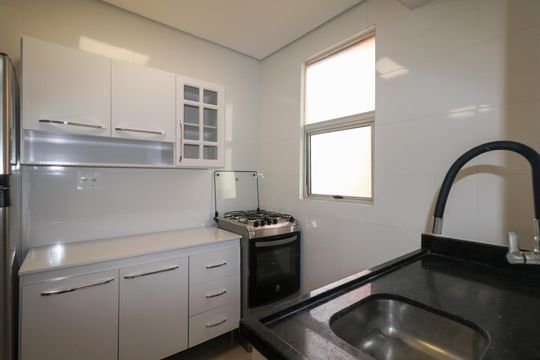 Cozinha de apartamento para alugar com 2 quartos, 60m² em Santa Paula, São Caetano do Sul