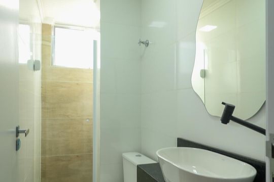 Banheiro de apartamento para alugar com 2 quartos, 60m² em Santa Paula, São Caetano do Sul
