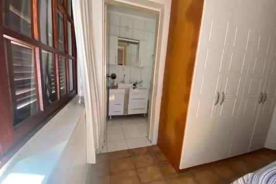 Quarto 2 de casa à venda com 3 quartos, 249m² em Jardim do Salso, Porto Alegre