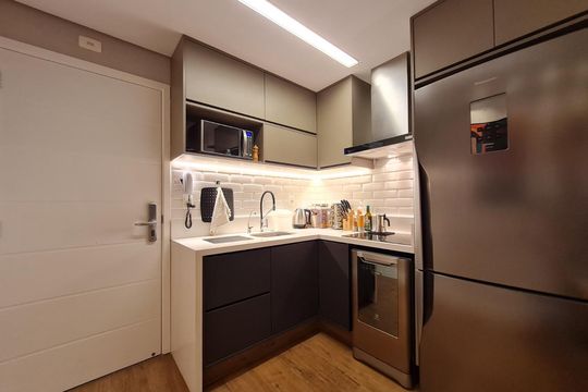 Cozinha de kitnet/studio à venda com 1 quarto, 42m² em Cidade Monções, São Paulo