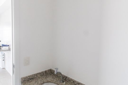 Lavabo de apartamento à venda com 2 quartos, 78m² em Alphaville Empresarial, Barueri