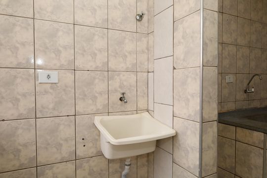 Área de Serviço de apartamento para alugar com 2 quartos, 50m² em Jardim Marilu, São Paulo