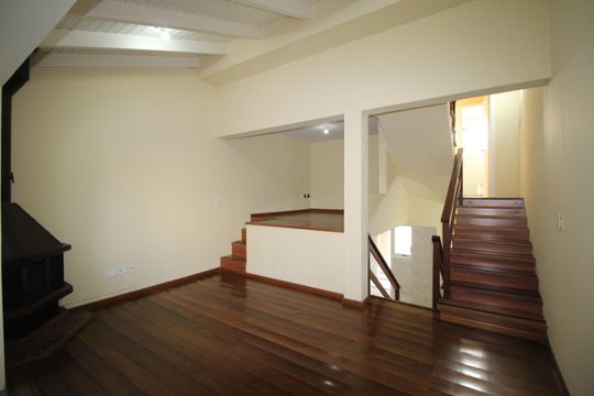 Sala de casa à venda com 3 quartos, 140m² em Cristo Redentor, Porto Alegre