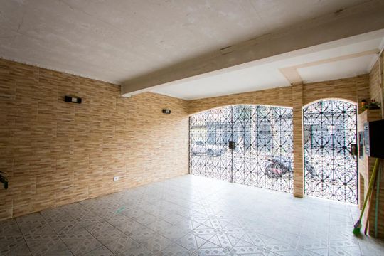 Garagem de casa à venda com 3 quartos, 200m² em Jardim Santo Alberto, Santo André