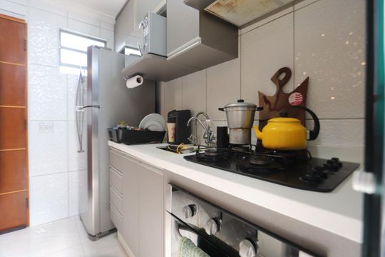 Cozinha de apartamento à venda com 2 quartos, 50m² em Jd S Teresinha, São Paulo