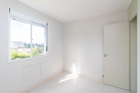 Quarto 2 de apartamento à venda com 2 quartos, 60m² em Humaitá, Porto Alegre