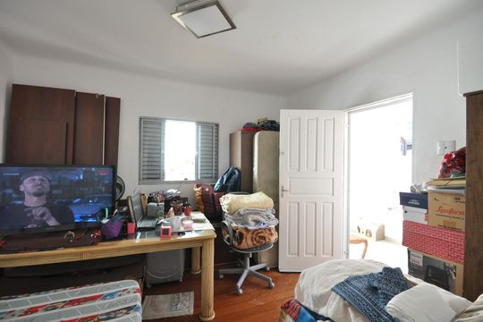 Casa à venda com 3 quartos, 200m² em Vila Irmaos Arnoni, São Paulo