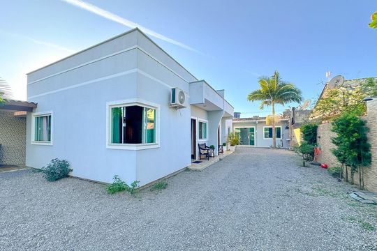 Área comum de apartamento para alugar com 1 quarto, 33m² em São João do Rio Vermelho, Florianópolis