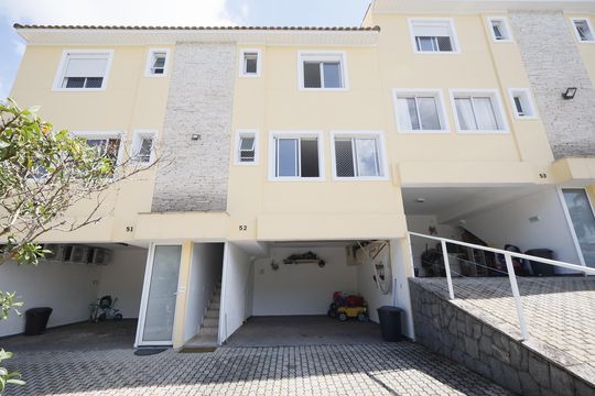 Fachada de casa de condomínio para alugar com 3 quartos, 110m² em Vila Santos, São Paulo