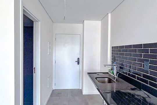 Cozinha de kitnet/studio para alugar com 1 quarto, 25m² em Vila Regente Feijó, São Paulo