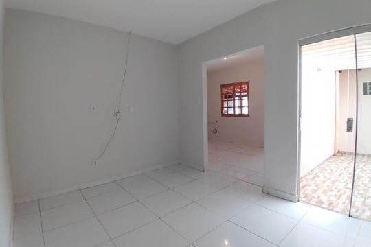 Sala de casa para alugar com 3 quartos, 120m² em Jardim das Palmeiras, Uberlândia
