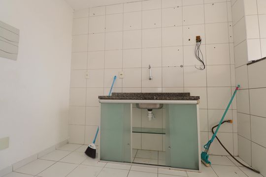 Cozinha de apartamento para alugar com 2 quartos, 70m² em Cabula, Salvador