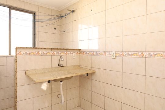 Cozinha de apartamento para alugar com 2 quartos, 60m² em Jardim Bartira, São Paulo