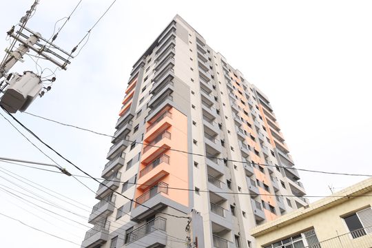 Fachada do prédio de apartamento para alugar com 1 quarto, 33m² em Cidade Antônio Estêvão de Carvalho, São Paulo