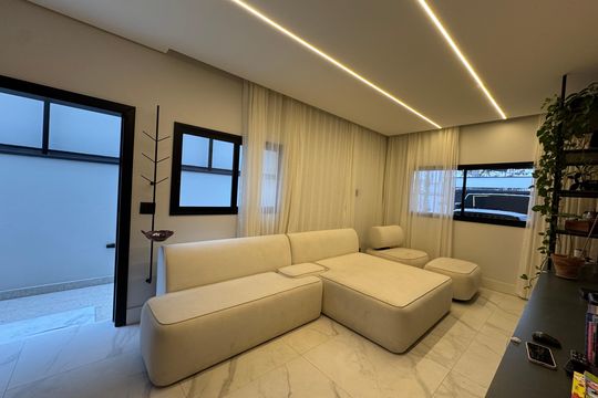 Sala de casa à venda com 3 quartos, 140m² em Bela Vista, Osasco