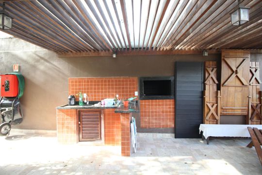 Área comum - Churrasqueira de apartamento à venda com 1 quarto, 45m² em Petrópolis, Porto Alegre