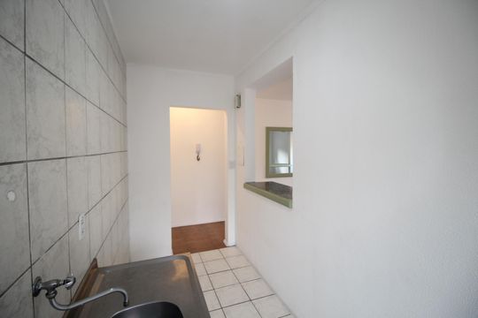 Cozinha de apartamento à venda com 1 quarto, 45m² em Petrópolis, Porto Alegre