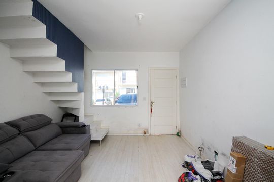 Sala de casa de condomínio para alugar com 2 quartos, 160m² em Chácara Ondas Verdes, Cotia