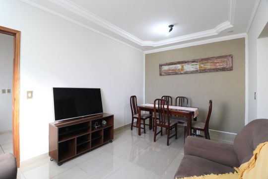 Apartamento para alugar com 2 quartos, 65m² em Santa Mônica, Uberlândia