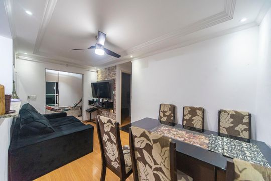 Apartamento à venda com 2 quartos, 49m² em Parque Sao Vicente, Santo André