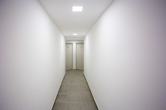 Hall de entrada de apartamento à venda com 2 quartos, 47m² em Vila do Encontro, São Paulo