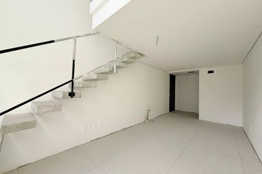 Sala / Cozinha de apartamento para alugar com 1 quarto, 56m² em Rio Branco, Porto Alegre