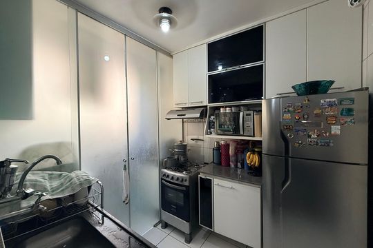 Apartamento à venda com 2 quartos, 50m² em Cabral, Contagem