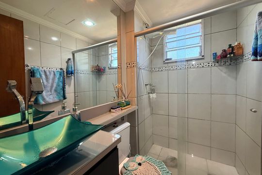 Apartamento à venda com 2 quartos, 50m² em Cabral, Contagem