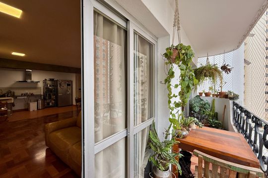 Sacada de apartamento à venda com 2 quartos, 117m² em Brooklin, São Paulo