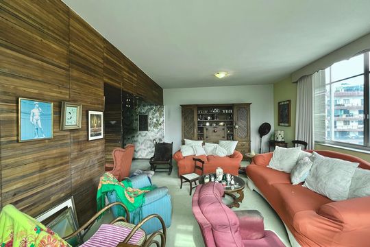 Sala  de apartamento à venda com 3 quartos, 197m² em Leblon, Rio de Janeiro