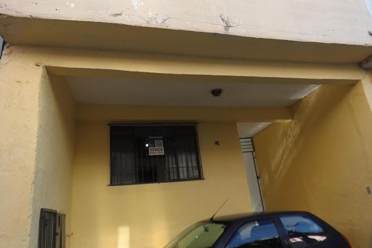 Fachada de casa à venda com 3 quartos, 90m² em Jardim Colorado, São Paulo