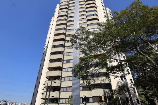Fachada de apartamento para alugar com 3 quartos, 132m² em Vila Andrade, São Paulo